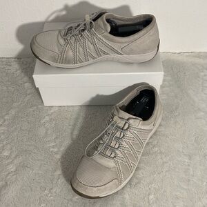 Dansko Honor Gray Suede & Mesh Sneakers Size 40 EU (US Women’s 9.5-10)